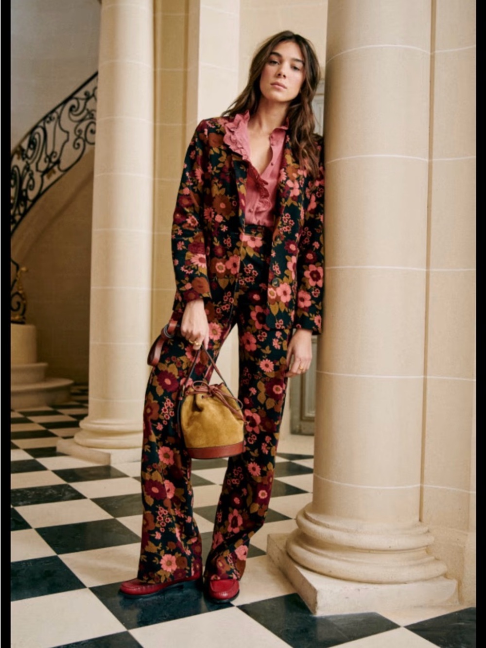 Sézane Tina Floral Blazer in Pink and Brown - Picture 2 of 6